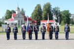 Напутствовал и благословил новобранцев 03013 войсковой части председатель епархиального отдела по взаимодействию с Вооруженными силами протоиерей Сергий Гаврюшин. 3 августа 2024 г.
