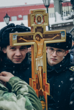 В праздник Казанской иконы Божией Матери и Дня народного единства состоялся традиционный общегородской Крестный ход. Его возглавил митрополит Орловский и Болховский Тихон в окружении духовенства Орловской епархии. 4 ноября 2024 года.
