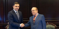 Орловский губернатор наградил ректора МГУ - vOrle.Ru