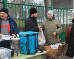 Приходская община Успенского (Михаило-Архангельского) собора поддержала людей, попавших в сложную жизненную ситуацию