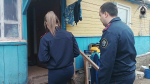 Сотрудники следственного управления поздравили с наступающим Днем защитника Отечества ветерана труда Леонида Бирюкова
