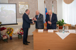 Владыка Тихон поздравил с 95-летием академика РАН Евгения Николаевича Седова. В торжествах по случаю юбилея известного ученого также приняли участие председатель Облсовета Леонид Музалевский, мэр города Орла Юрий Парахин и другие почетные гости. 22 февраля 2025 года, ВНИИСПК, г.Орел.