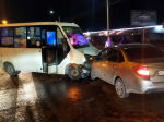 В Орле легковушка влетела в маршрутку