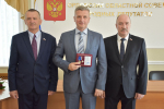 В благодарность за преданность Родине