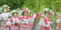 Троицкие хороводы из Полесья перенесли в Орёл - InfoOrel.Ru