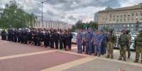 Росгвардейцы приняли участие в гарнизонном разводе на центральной площади Орла - Росгвардия