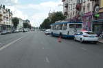 В Орле пенсионерка травмировалась во время поездки в троллейбусе