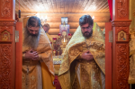В день памяти святого равноапостольного великого князя Владимира, во Святом Крещении Василия, митрополит Орловский и Болховский Тихон совершил Божественную литургию в скиту в честь святых Новомучеников и исповедников Российских. 28 июля 2025 года, Орловский муниципальный округ