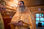 В день памяти святого равноапостольного великого князя Владимира, во Святом Крещении Василия, митрополит Орловский и Болховский Тихон совершил Божественную литургию в скиту в честь святых Новомучеников и исповедников Российских. 28 июля 2025 года, Орловский муниципальный округ