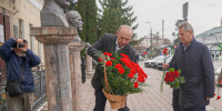 Церемония возложения цветов к бюсту В.А. Русанова в день 150-летия со дня рождения - Краеведческий музей