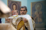 В праздник Собора Архистратига Михаила и прочих Небесных Сил бесплотных. Архангелов Гавриила, Рафаила, Урии́ла, Селафии́ла, Иегудии́ла, Варахиила и Иеремиила, митрополит Орловский и Болховский Тихон возглавил Божественную Литургию в Успенском (Михаило-Архангельском) соборе города Орла. 21 ноября 2025 года.