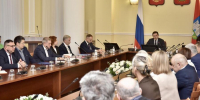Андрей Клычков представил нового главу орловского депздрава главврачам - Орловский Вестник