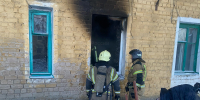 В Орле потушили пожар в частично расселённом доме - МЧС