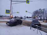 В Орле ВАЗ протаранил иномарку и знак