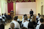Полицейские проводят профориентационные встречи с молодежью