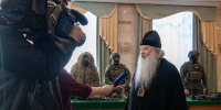 Владыка Тихон принял участие в торжественном мероприятии, посвящённом 10-летию Росгвардии и 215-летию войск правопорядка, 26 марта 2026 года, концертный зал ОГИК, г.Орел. - Орловская и Ливенская епархия