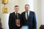Глава российского МИДа вручил диплом орловскому ветерану СВО
