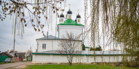В канун субботы Светлой седмицы, дня перенесения мощей святителя Иова, Патриарха Московского и всея Руси, митрополит Орловский и Болховский Тихон совершил всенощное бдение в Николо-Песковском храме города Орла, 17 апреля 2026 года - Орловская и Ливенская епархия