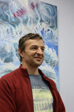 В Новосильском музее открылась выставка картин парапланериста Давида Левашенко