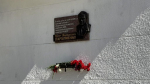 В Орле установили мемориальную доску партизану Петру Пархоменко
