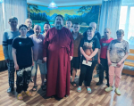 Клирик Николо-Песковского храма посетил Образцовский рабочий дом