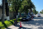 В Орле электровелосипедист врезался в дверь