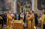 В день памяти святого великомученика Феодора Стратилата, Небесного покровителя сотрудников Федеральной службы судебных приставов, митрополит Орловский и Болховский Тихон возглавил торжественный молебен в Ахтырском кафедральном соборе города Орла, 21 июня 2026 года.