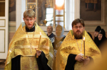 В канун Недели 4-й по Пятидесятнице, дня памяти святителя Ионы, митрополита Московского и всея Руси, чудотворца, и святителя Михаила, первого митрополита Киевского, митрополит Орловский и Болховский Тихон возглавил всенощное бдение в Ахтырском кафедральном соборе города Орла. 27 июня 2026 года, г.Орел