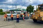 В Орле продолжают приводить в порядок межрельсовое покрытие