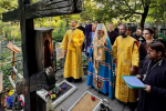 Глава Тверской митрополии совершил молебен святому исповеднику Афанасию Сайко на Крестительском кладбище Орла