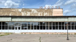 В Урицком районе продолжается капремонт молодежного центра «Юность»