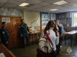 Лучший метод воспитания – личное общение и знакомство с людьми героической профессии